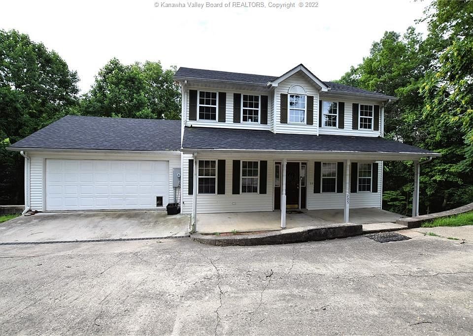 1st image of 205 Woodbridge Dr