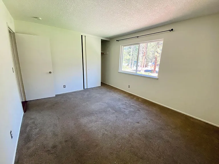 1223 Bonanza Ave #21 — Photo 9