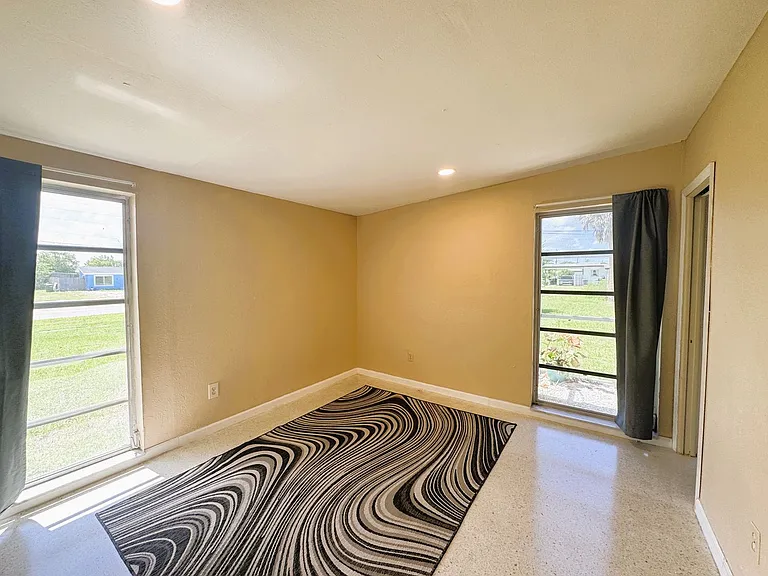 13880 Tamiami Trl — Photo 11