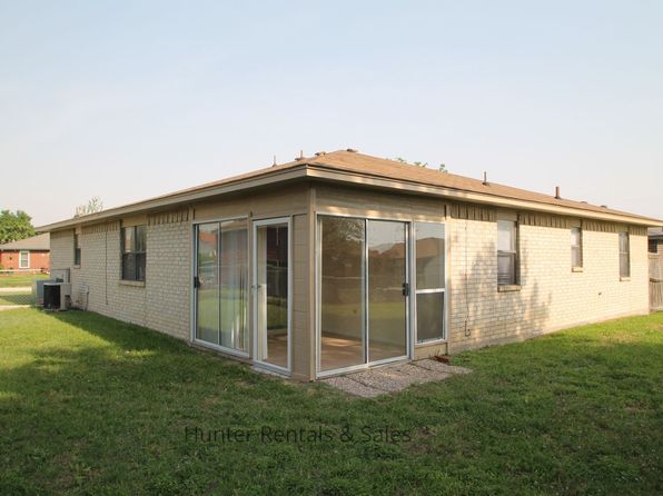 2804 Derby Dr