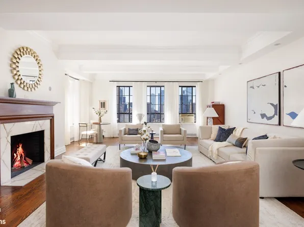 350 West 57th Street image 1 of 19