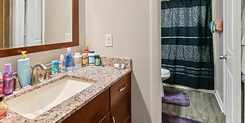 2 bed, 866 sqft, $1,475 — Photo 2