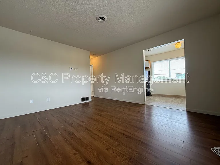 803 Hawthorne St #7 — Photo 9
