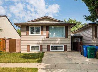 93 Simon Fraser Blvd W, Lethbridge, AB T1K4R2