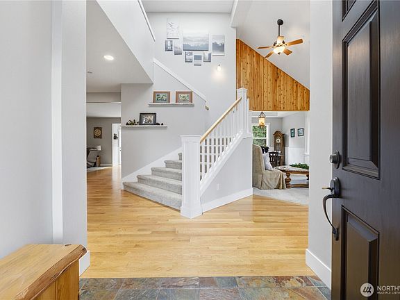 4th image of 26002 152nd Street E