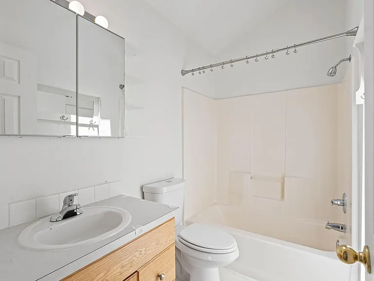 3328 NE 74th Ave — Photo 29