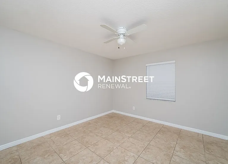 828 Trina Ln — Photo 10