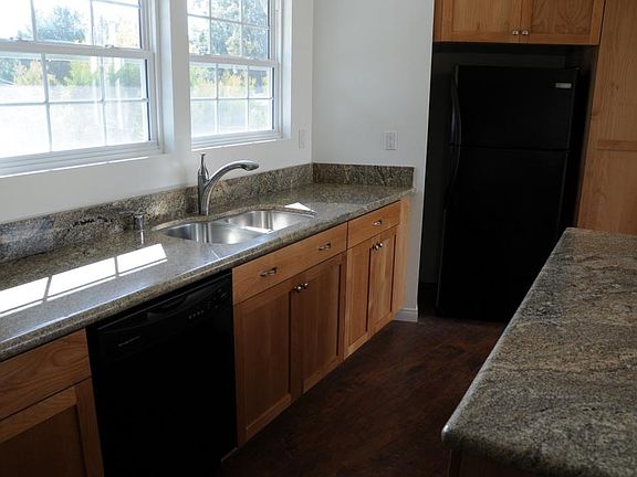5th image of 3734 Curlew St