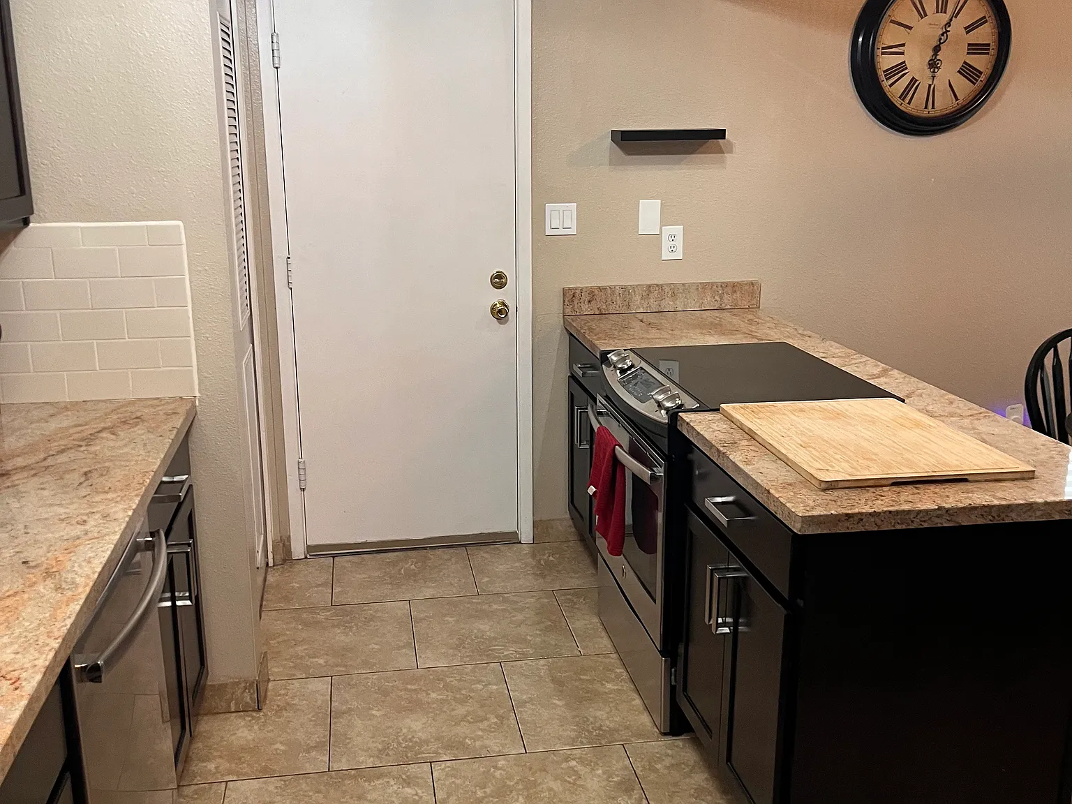 2543 W Kiowa Ave — Photo 4