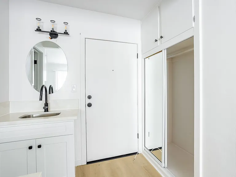 1811 Tamarind Ave — Photo 25