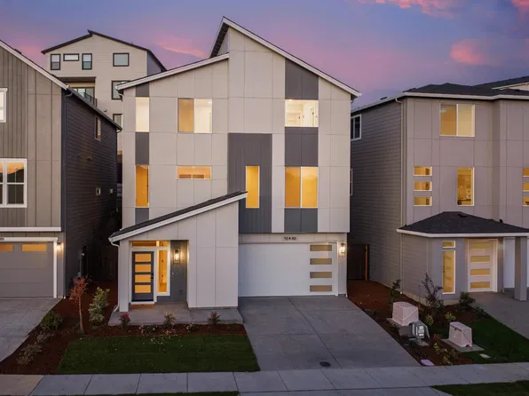 12430 SW Silvertip St, Beaverton, OR 97007