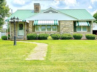 2610 Mount Vernon Ave, Point Pleasant, WV 25550