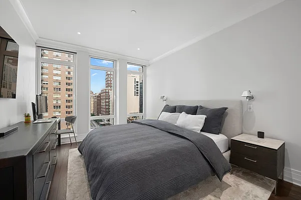 Sold by Compass | media 3