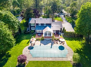 173 Plainview Rd, Woodbury, NY 11797