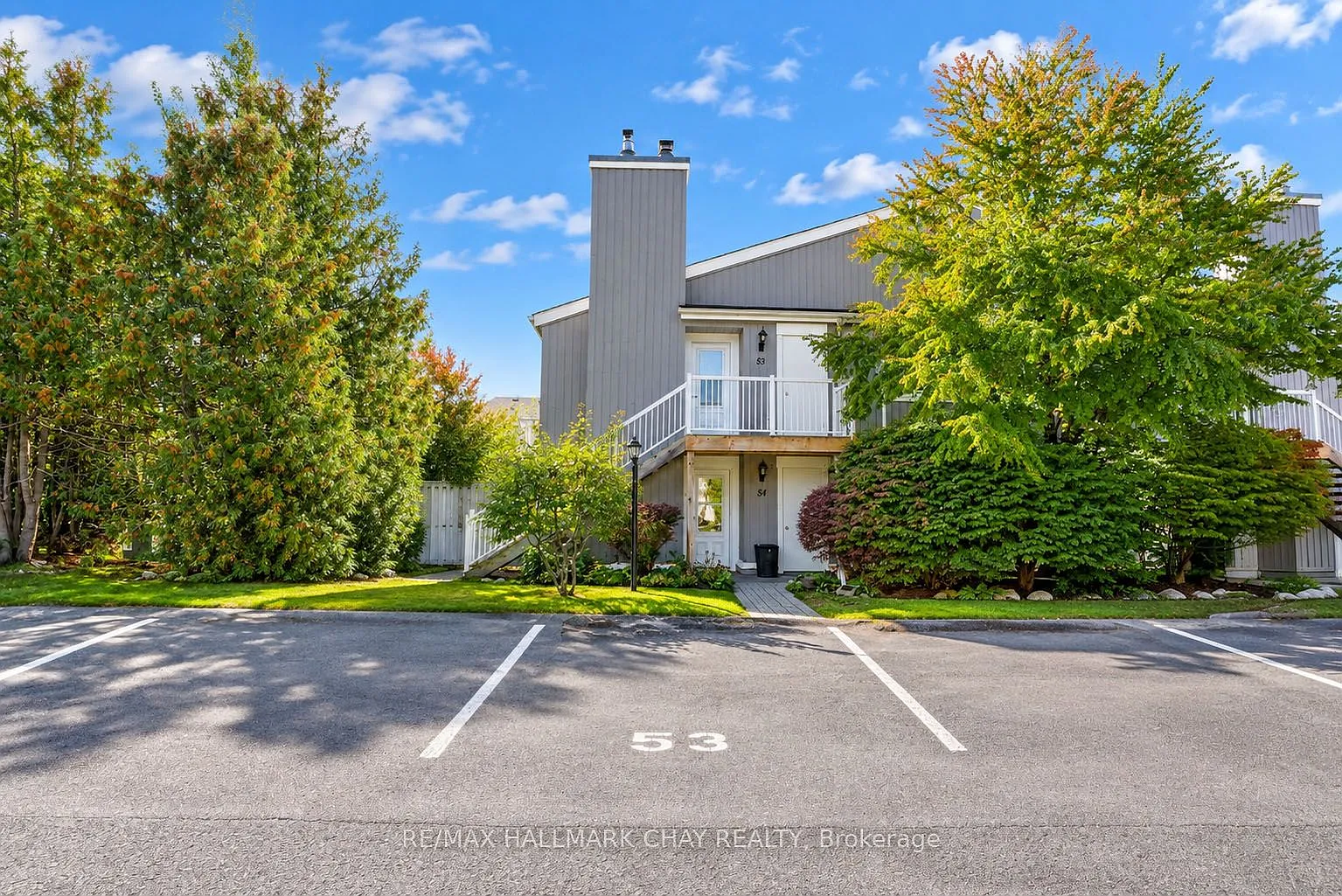 19 Dawson Dr — Photo 2