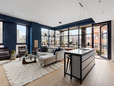215 N 10th St #4F, Brooklyn, NY, 11211