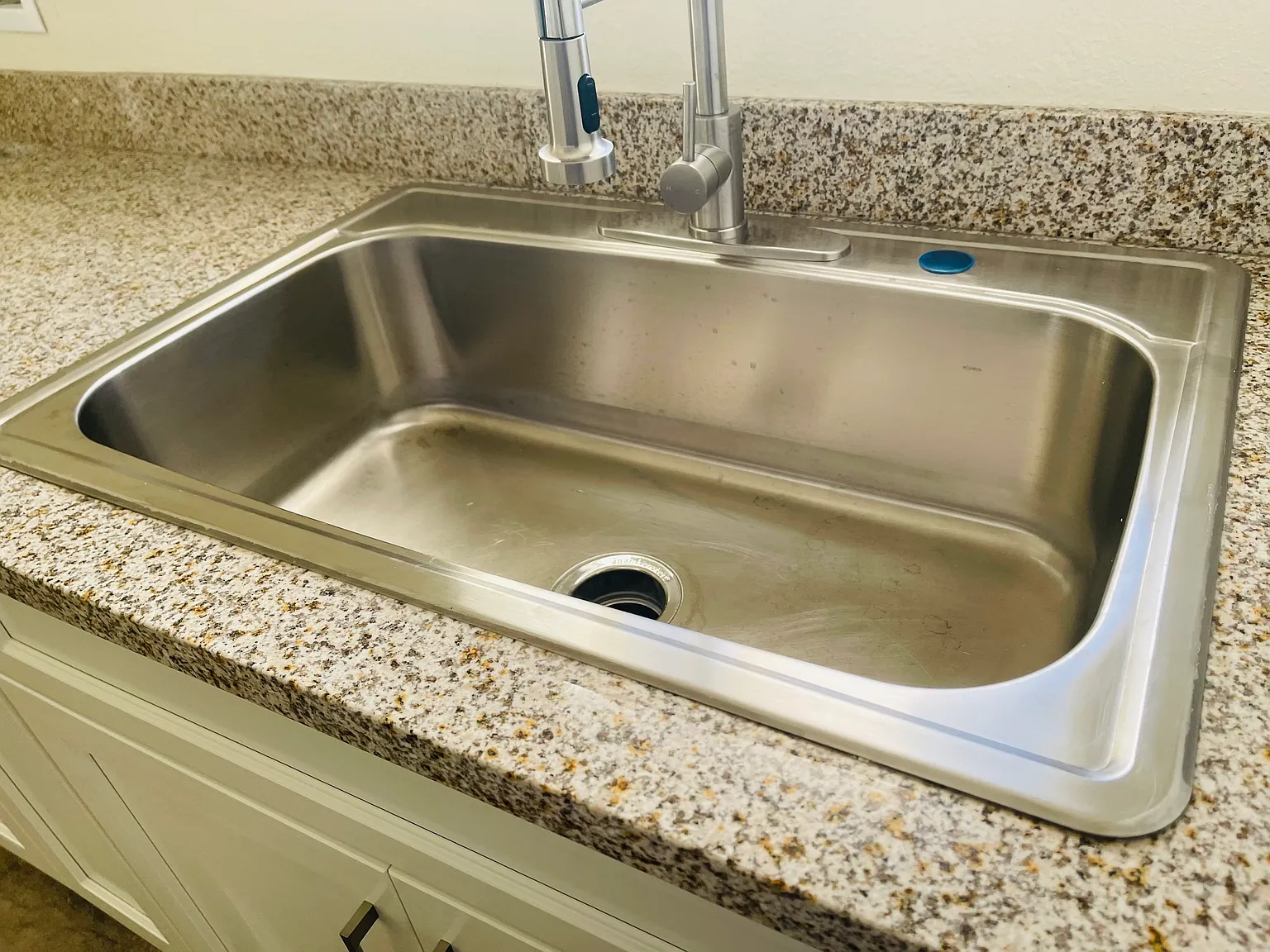 2 bed, 924 sqft, $1,595 — Photo 4