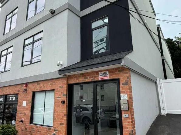 204 Rosa Parks Blvd, Paterson, NJ