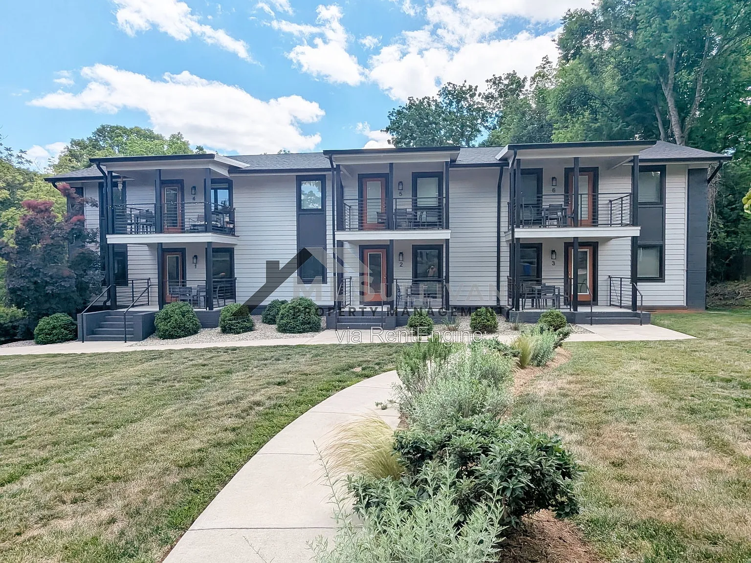 2 bed, 1.5 bath, 900 sqft, $2,200 — Photo 1