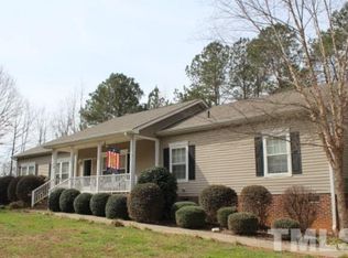 1179 S Cokesbury Rd, Henderson, NC 27537