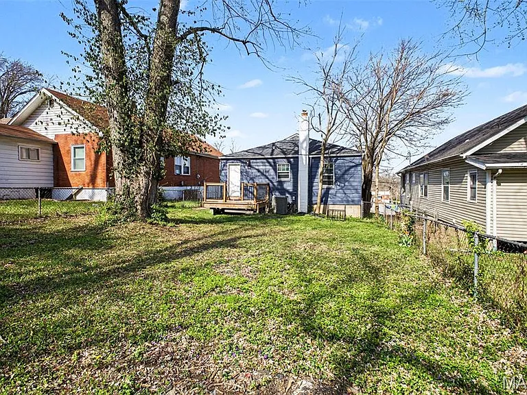7030 Emma Ave — Photo 13
