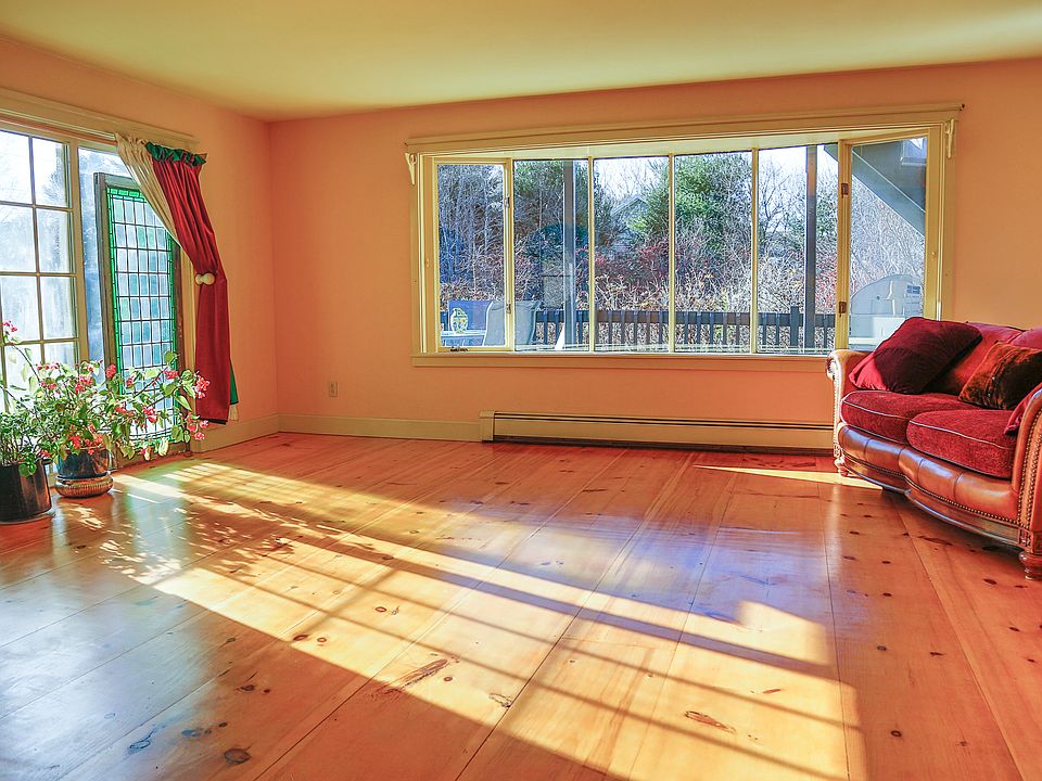 living room and bay windows