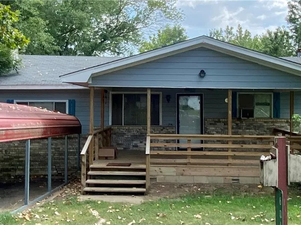 604 W Brannon, Gans, OK 74936