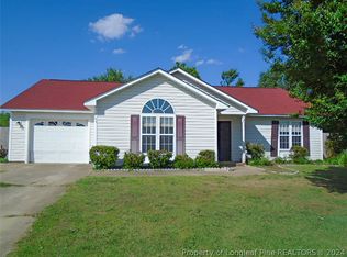 169 Mix Trail Ln, Raeford, NC 28376