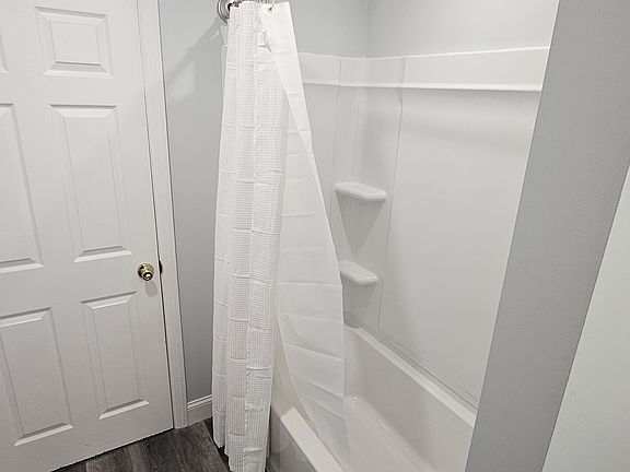 5th image of 2605 Durham Rd