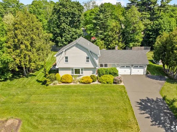 139 Craigemore Circle, Avon, CT 06001