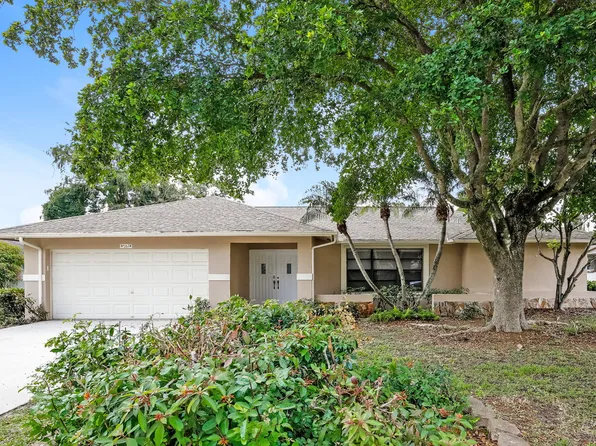 518 Azure Ave, Wellington, FL 33414