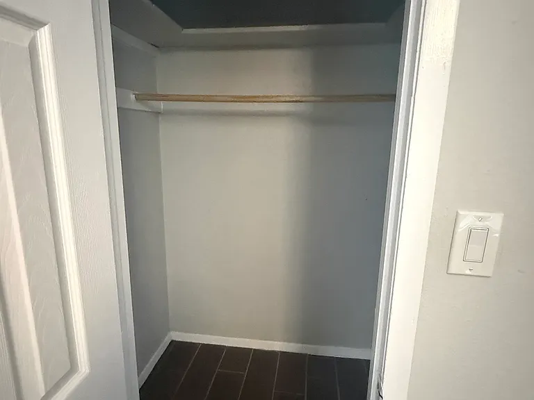 211 Bob White Ct — Photo 10