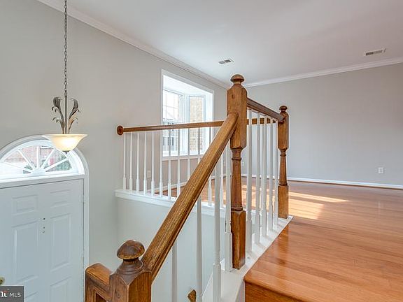 2nd image of 5992 Norham Dr