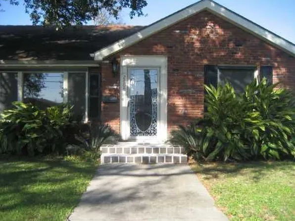 2700 Jackson Blvd, Chalmette, LA 70043