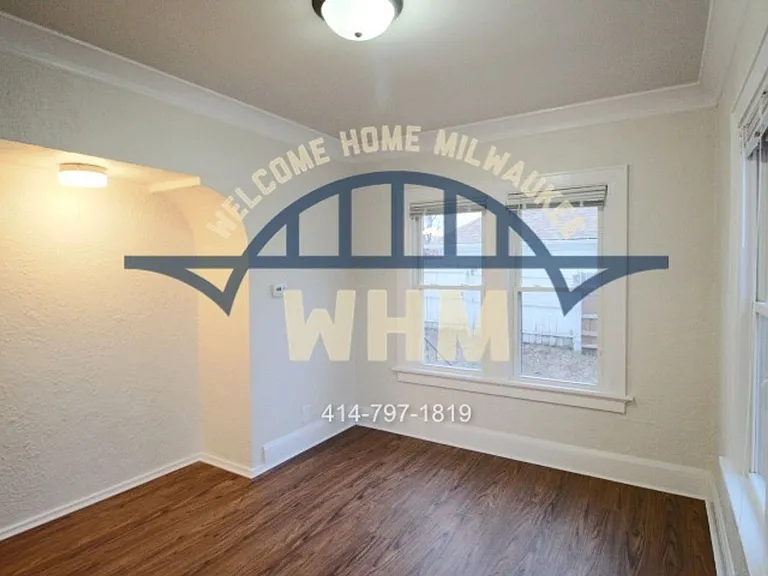 221 W Ring St — Photo 4