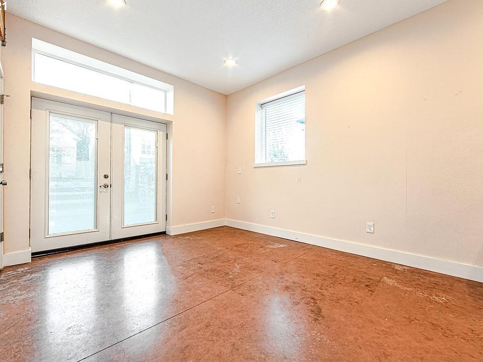 Living area 1