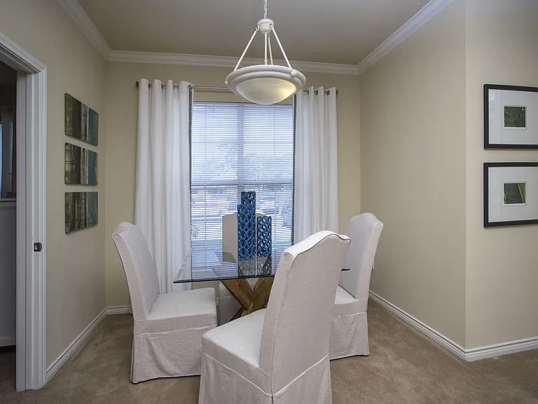 Country Club Pointe Apartment Homes — Photo 9