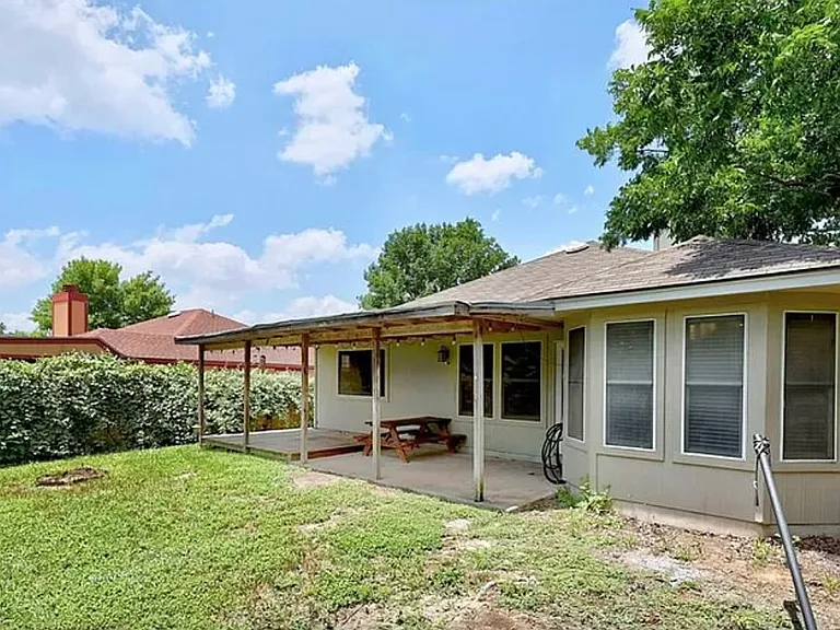 119 Azalea Dr — Photo 17