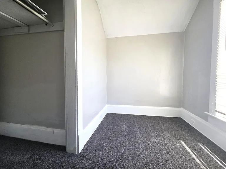Unit Photo