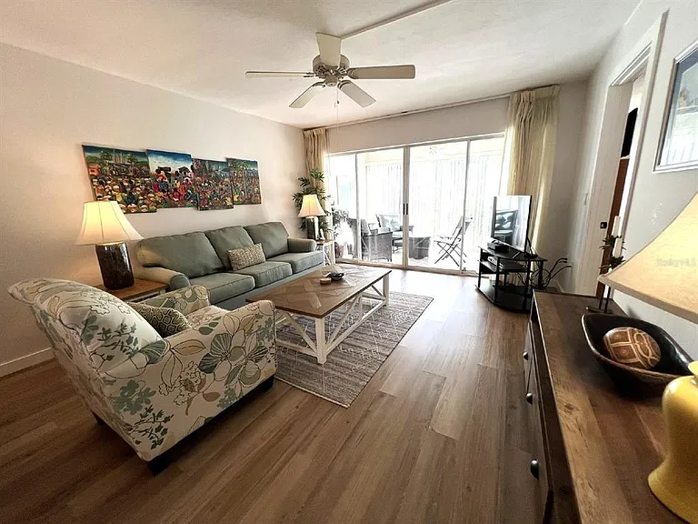 5205 Wedgewood Ln #15 — Photo 5
