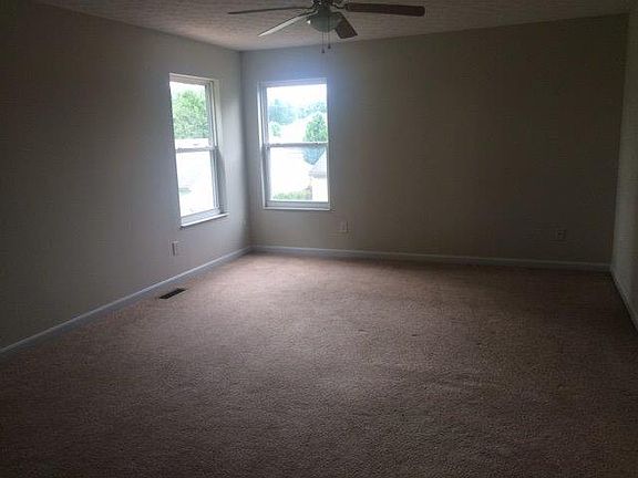5th image of 537 Antietam Blvd