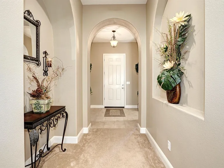 11733 Corino Way — Photo 5