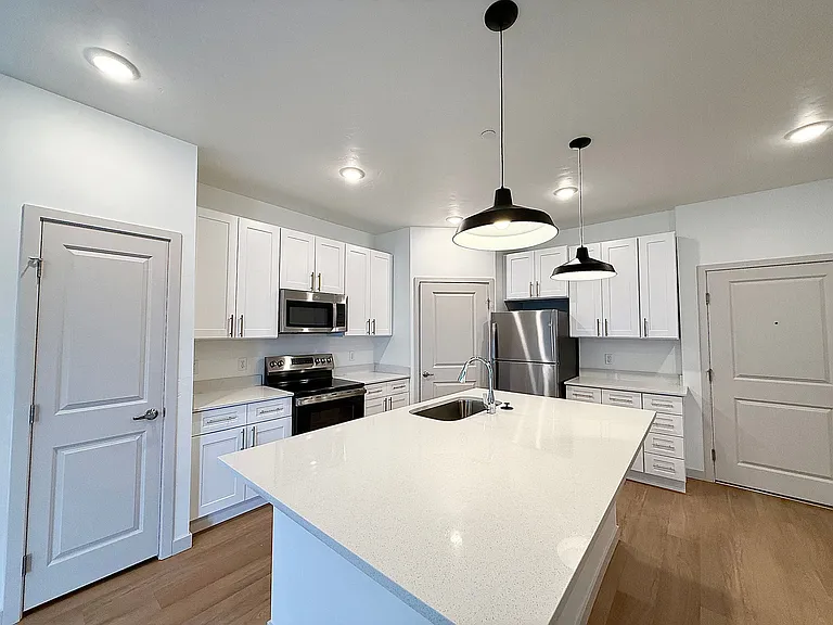 The Station Apartments at Gateway — Photo 61