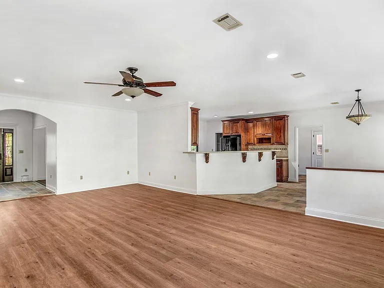 232 Morgan Rd — Photo 7