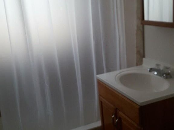 4th image of 5610 W 35th St