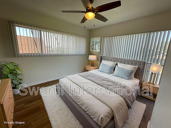 2nd image of 860 W 50th Pl APT 2