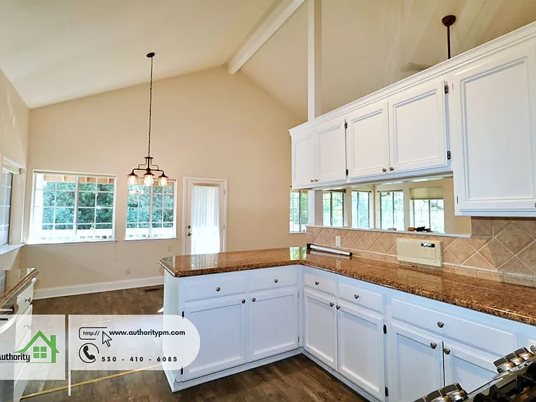 3747 Sunday Ct — Photo 9