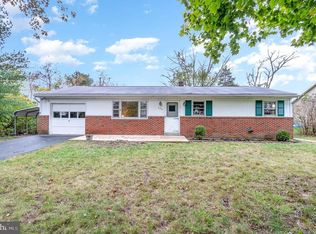 120 Crain Dr, Carlisle, PA 17013