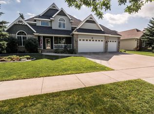 1601 S 38th St, Grand Forks, ND 58201