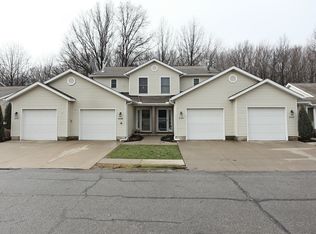 6260 Forest Park Dr, North Ridgeville, OH 44039
